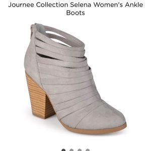 Journee Collection Selena Boot size 7.5